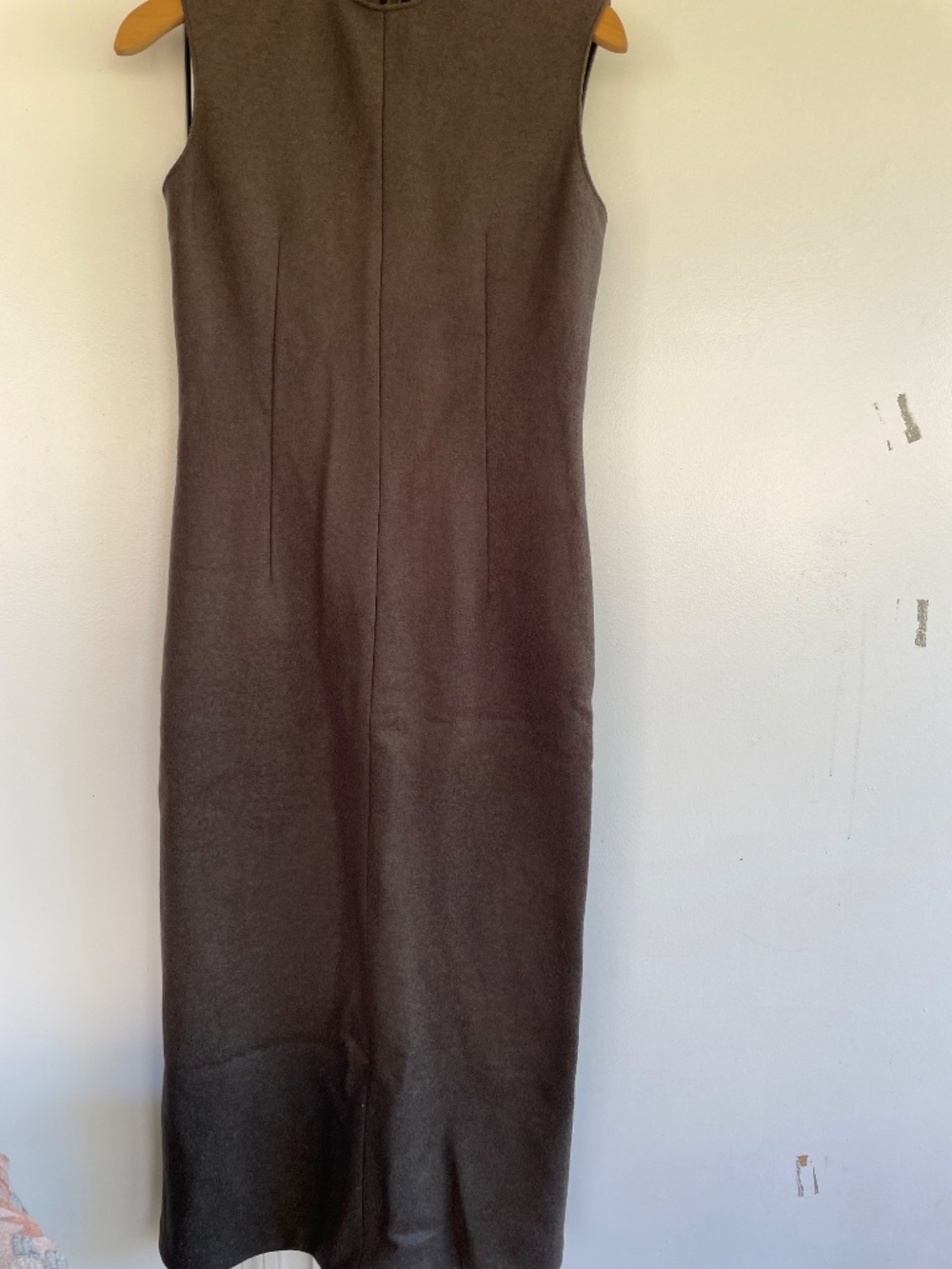 Dress - Picture 5 of 9
